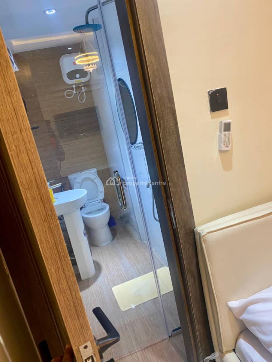 Classic 3 Bedroom with Smart Lock & Ps5, Aguda, Surulere, Lagos, Flat / Apartment Short Let