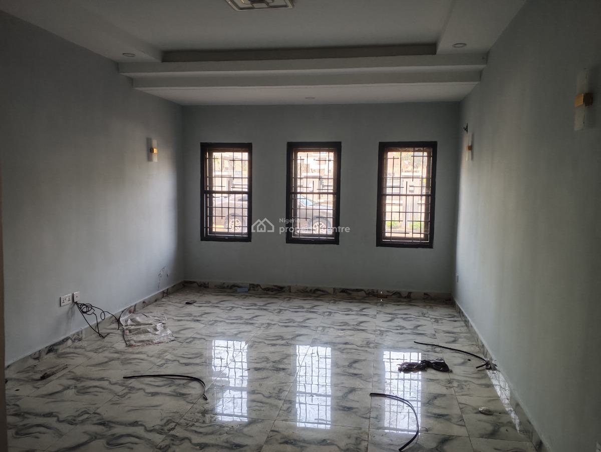Renovated 3 Bedrooms Flat, Alaja Amodou Shola Street, Durumi, Abuja, Flat / Apartment for Rent