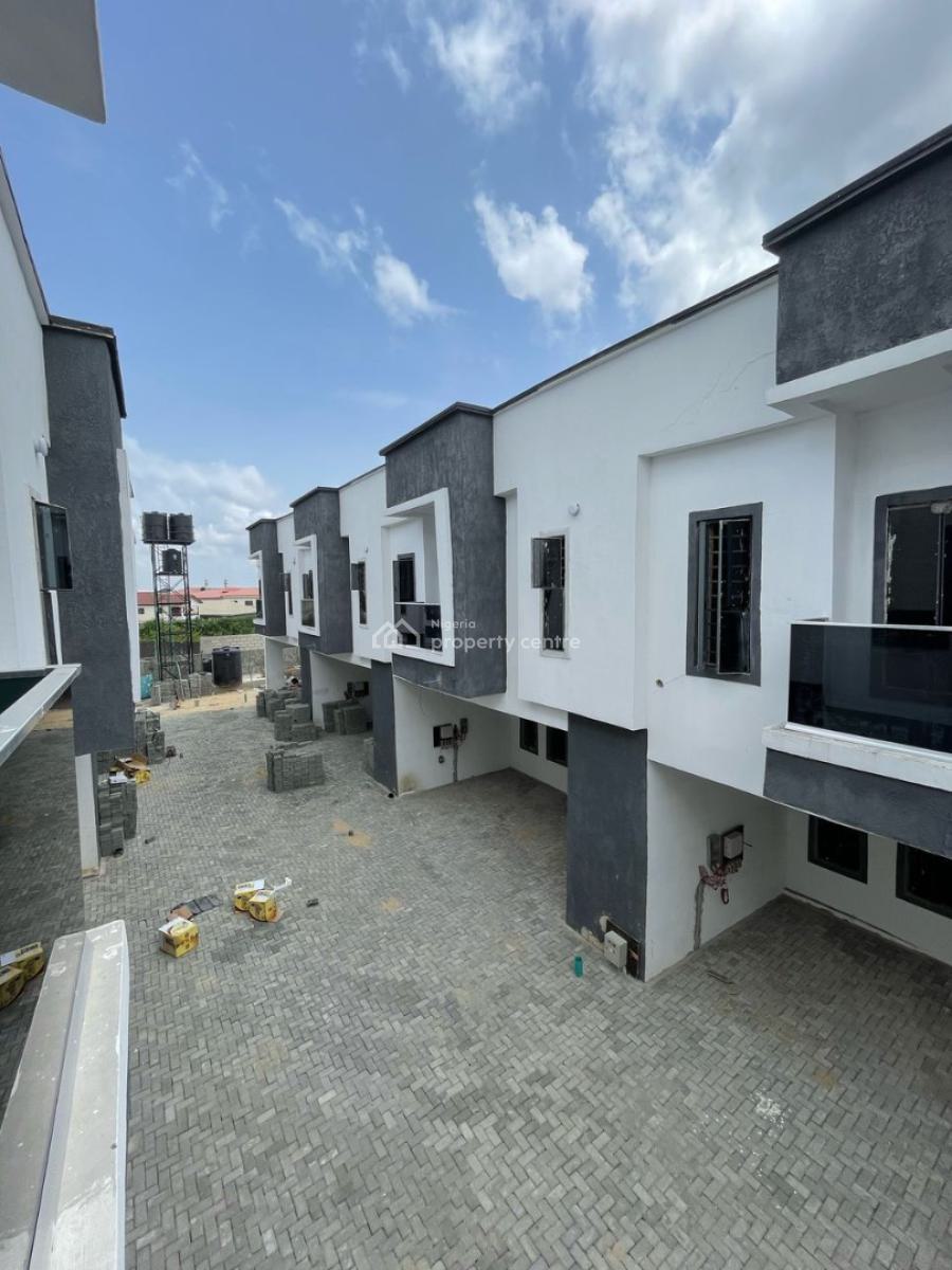 Distress Spacious 4 Bedroom Terrace Duplex, Ajah, Lagos, Terraced Duplex for Sale