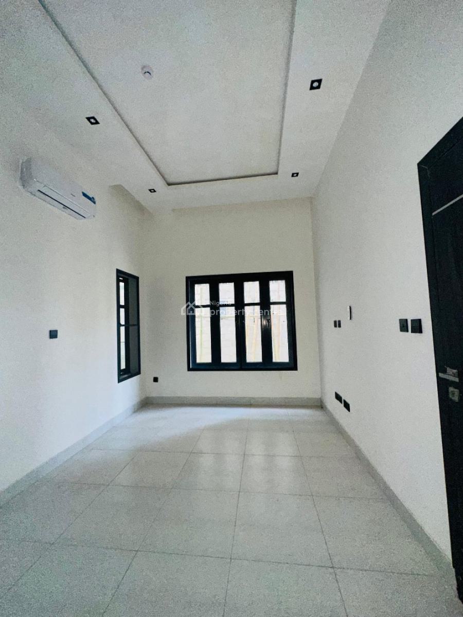 Cozy 2bedroom Apartment Apartment with Bq ,elevator & Gym, Lekki Phase 1, Lekki, Lagos, Flat / Apartment for Rent