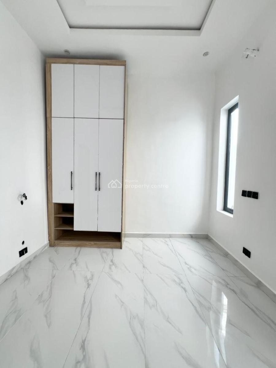 5 Bedrooms Fully-detached Duplex with Bq, Ajah, Lagos, Detached Duplex for Sale