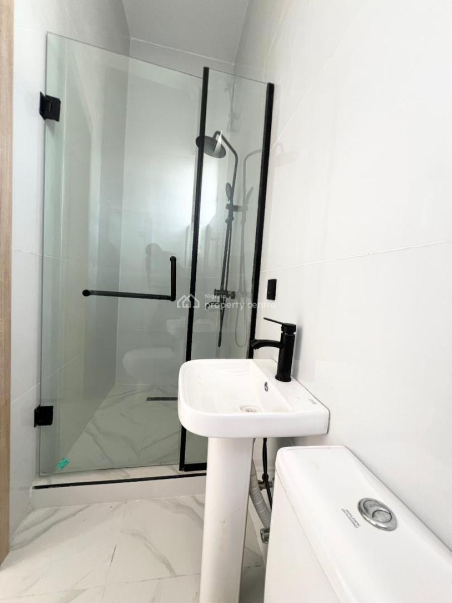 5 Bedrooms Fully-detached Duplex with Bq, Ajah, Lagos, Detached Duplex for Sale