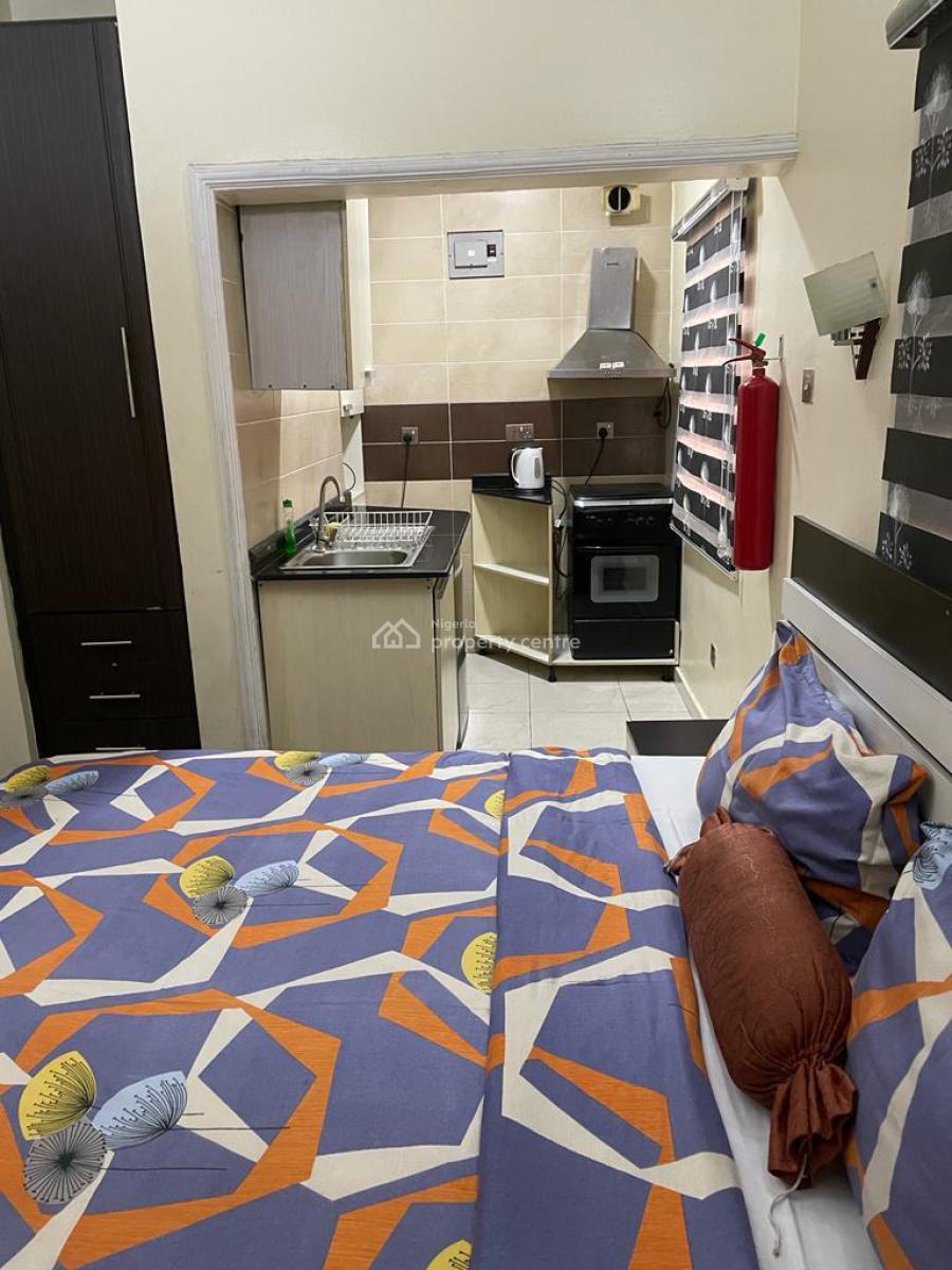 Studio, Surulere, Lagos, Self Contain (single Rooms) Short Let