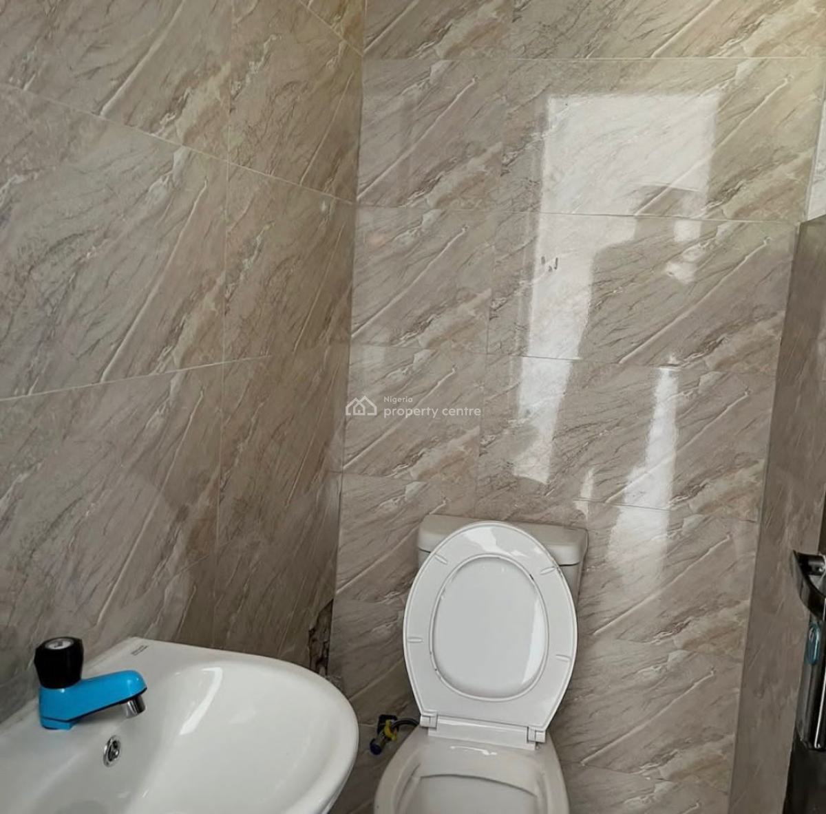 Newly Built 3 Bedroom Apartment, Wuye, Abuja, Flat / Apartment for Sale