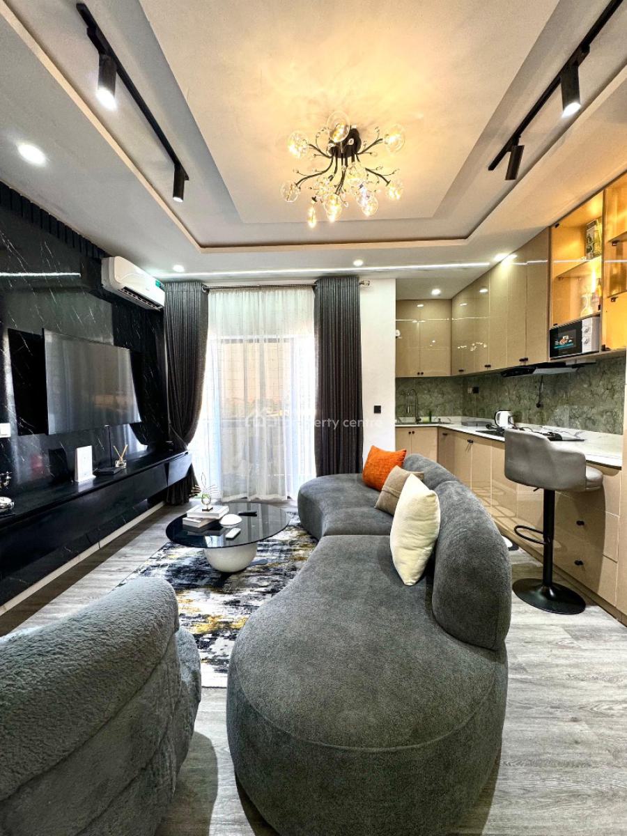 1 Bedrooms Apartment with Pool, Full Mirror and Ps5, Lekki Phase 1, Lekki, Lagos, Flat / Apartment Short Let