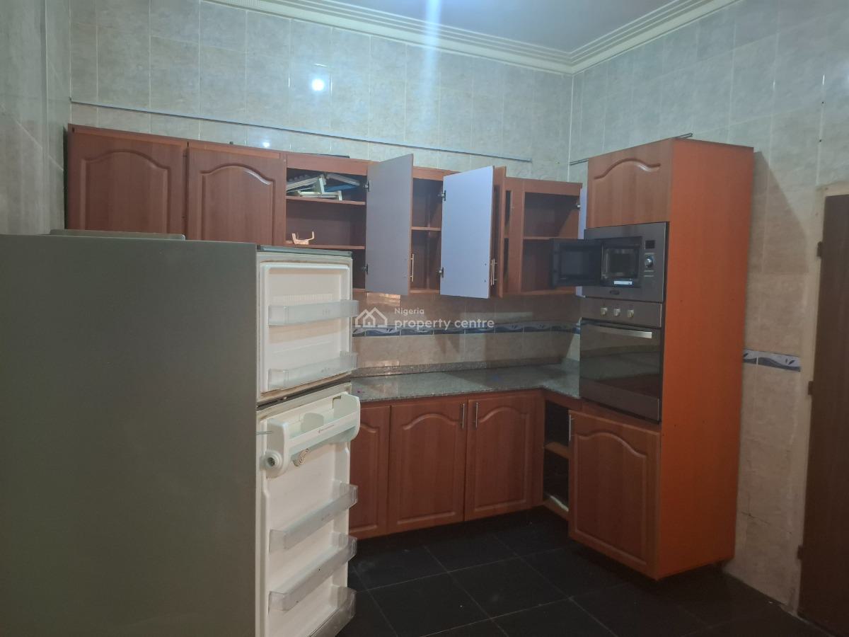 a 3 Bedroom Flat with Bq, Swimming Pool, Ac and Generator, Maitama District, Abuja, Flat / Apartment for Rent