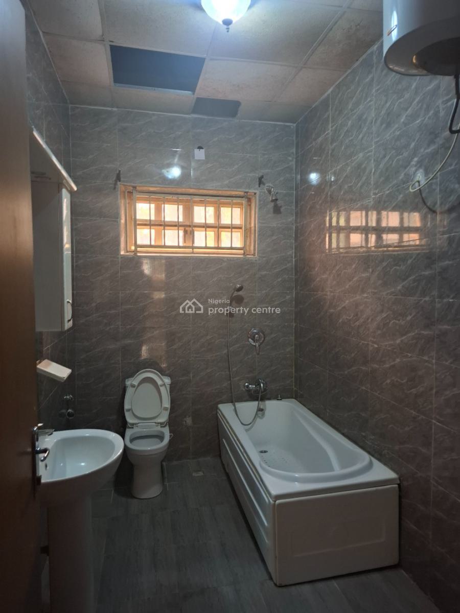 a 3 Bedroom Flat with Bq, Swimming Pool, Ac and Generator, Maitama District, Abuja, Flat / Apartment for Rent