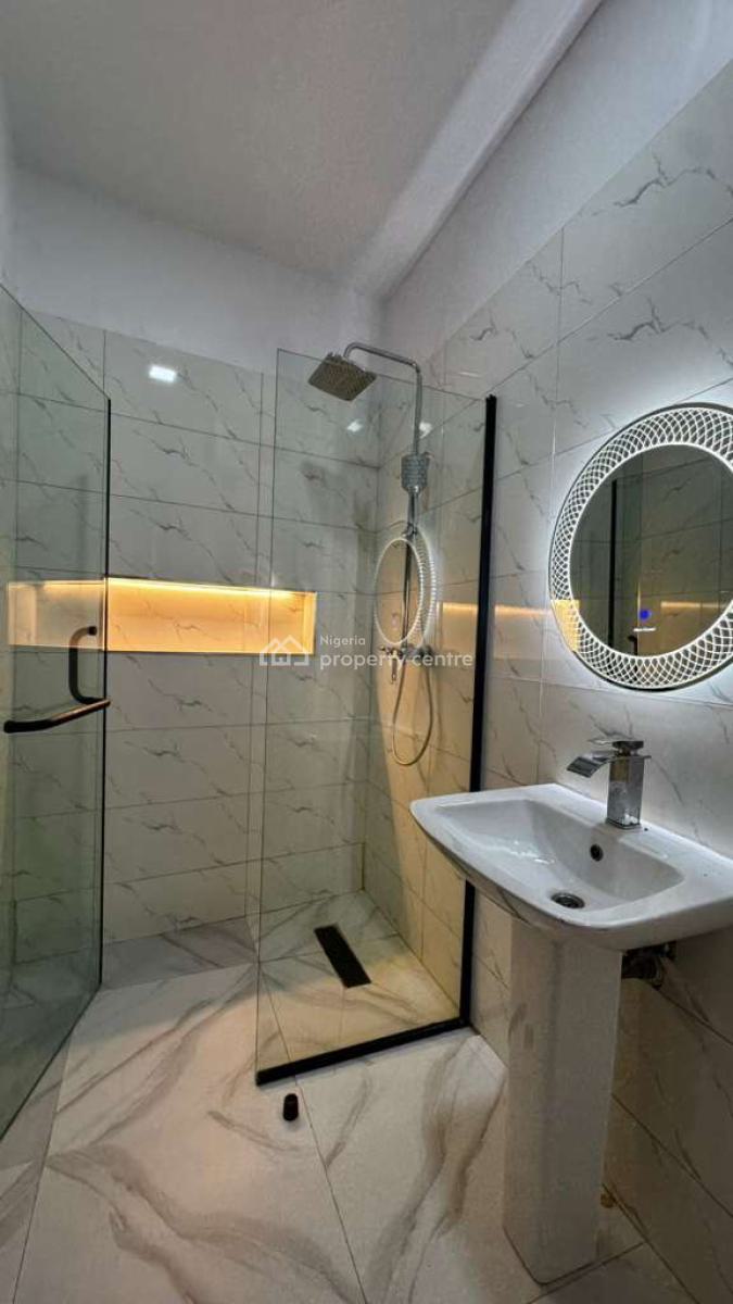 Luxury 2 Bedroom Apartment with All Round Balconies, Pool and Gym, Lekki Phase 1, Lekki, Lagos, House Short Let