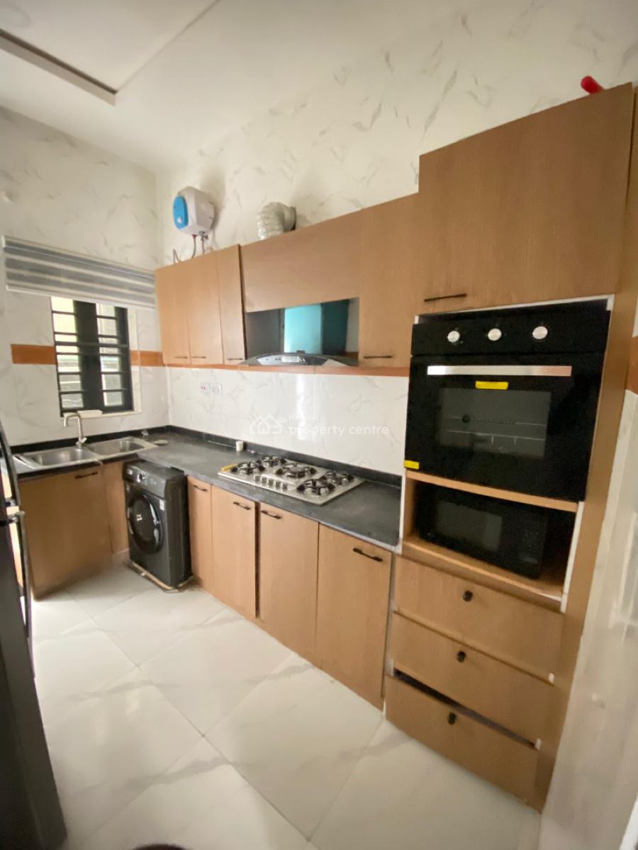 Well-maintained Spacious 3-bedroom Terrace Duplex, Ikota, Lekki, Lagos, Terraced Duplex for Rent