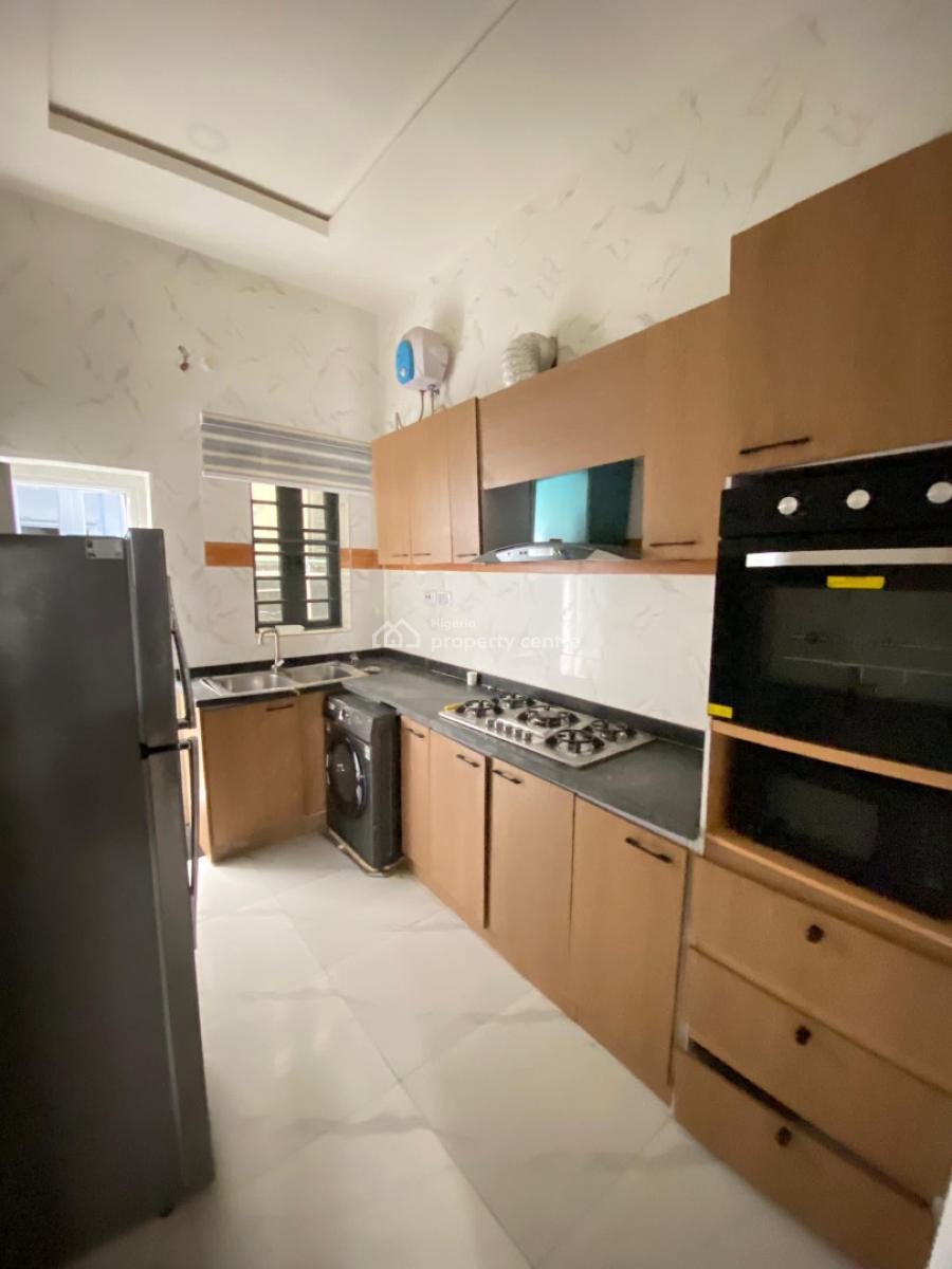 Well-maintained Spacious 3-bedroom Terrace Duplex, Ikota, Lekki, Lagos, Terraced Duplex for Rent