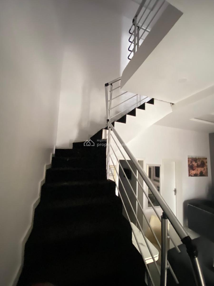 Well-maintained Spacious 3-bedroom Terrace Duplex, Ikota, Lekki, Lagos, Terraced Duplex for Rent