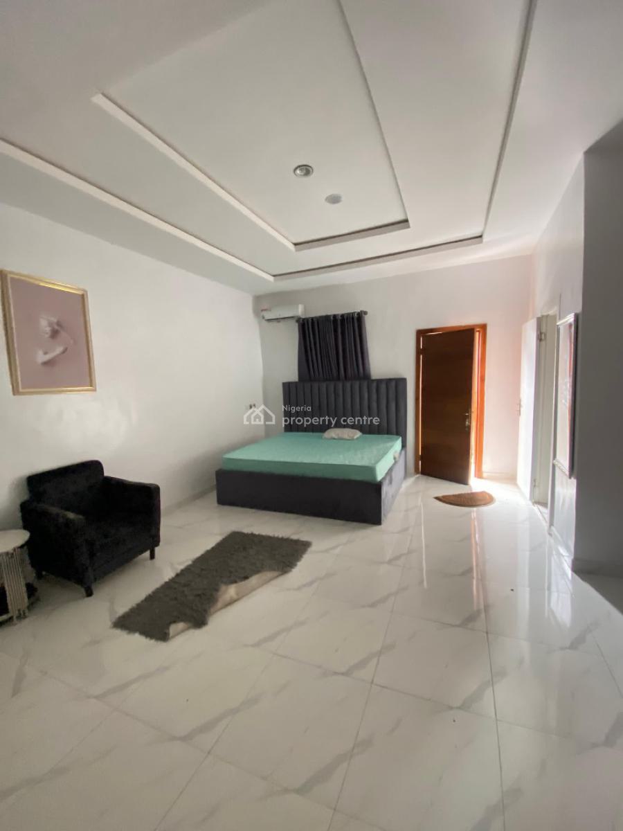 Well-maintained Spacious 3-bedroom Terrace Duplex, Ikota, Lekki, Lagos, Terraced Duplex for Rent