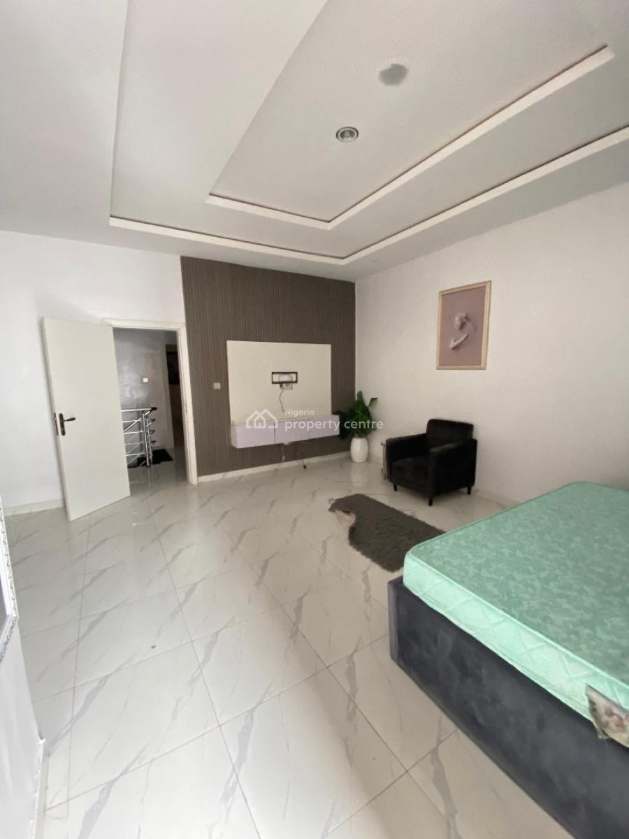 Well-maintained Spacious 3-bedroom Terrace Duplex, Ikota, Lekki, Lagos, Terraced Duplex for Rent