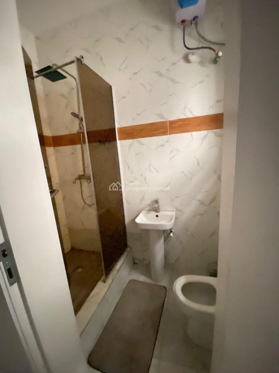 Well-maintained Spacious 3-bedroom Terrace Duplex, Ikota, Lekki, Lagos, Terraced Duplex for Rent