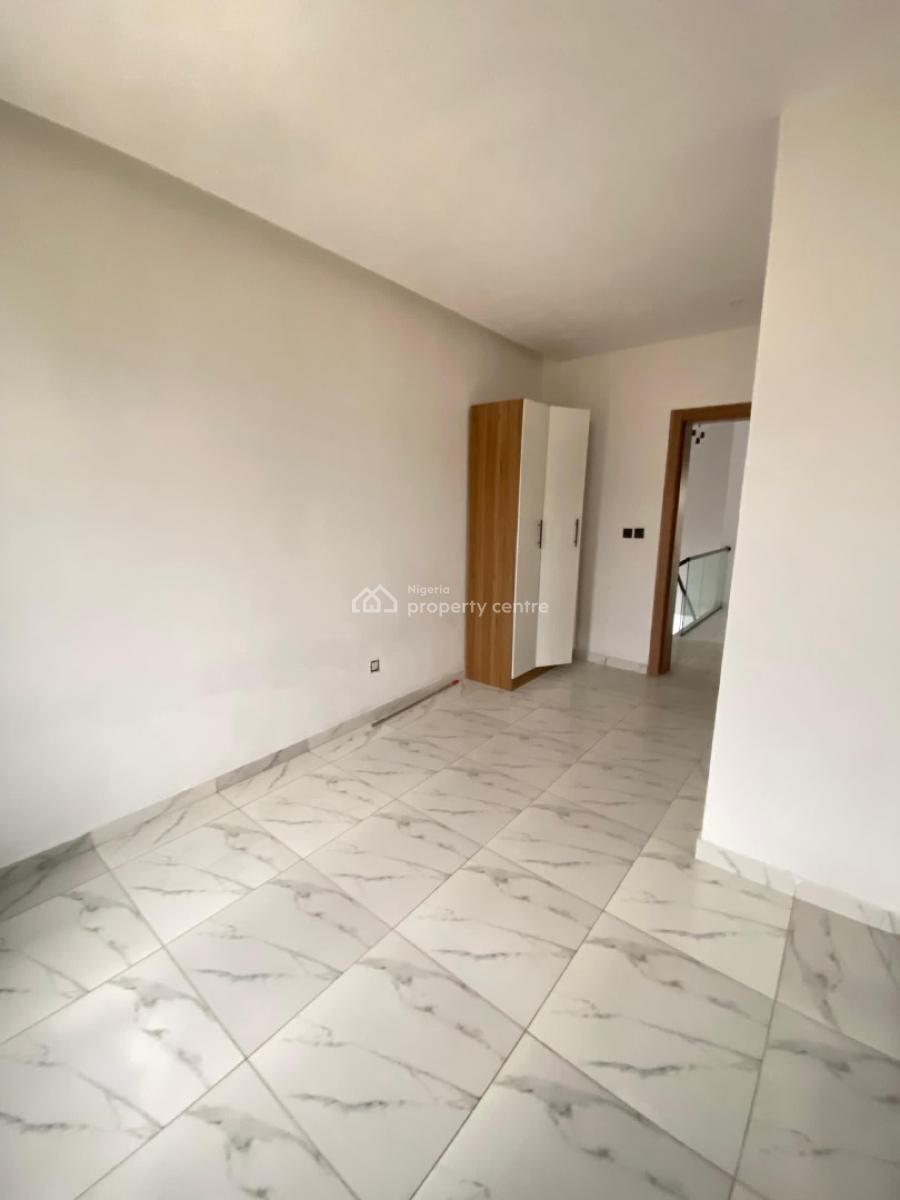 Modern 4-bedroom Semi-detached Duplex with Bq, Ikota, Lekki, Lagos, Semi-detached Duplex for Rent
