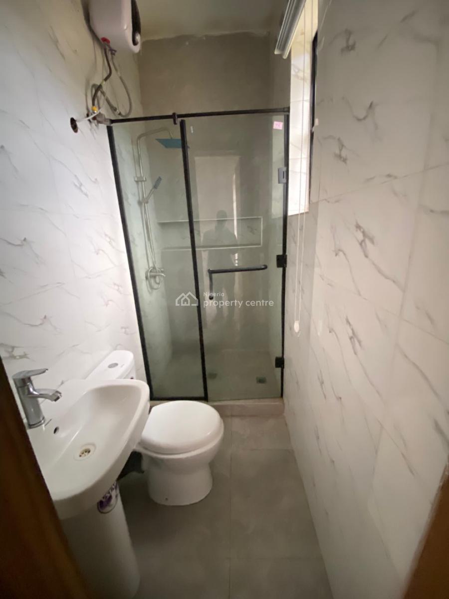 Modern 4-bedroom Semi-detached Duplex with Bq, Ikota, Lekki, Lagos, Semi-detached Duplex for Rent