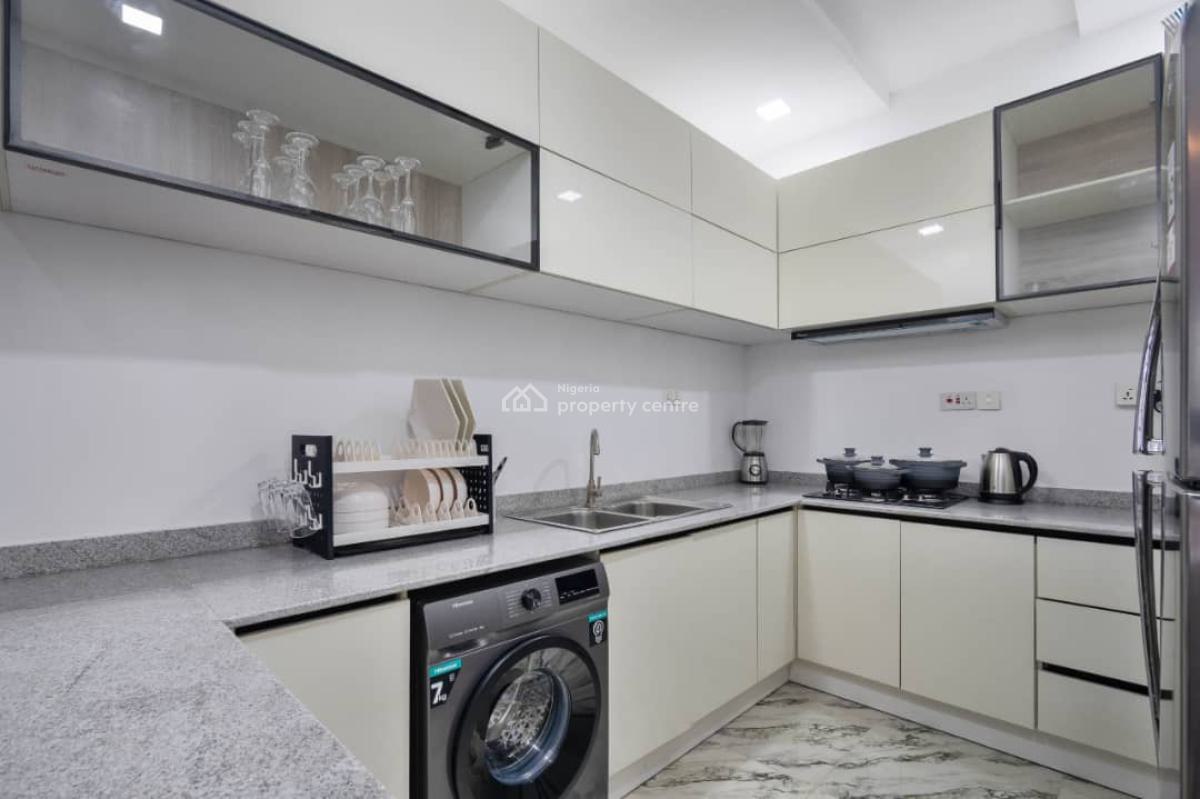 Luxury 3 Bedroom Waterfront Apartment with Snooker Board, Swimming Pool, Lekki Phase 1, Lekki, Lagos, Flat / Apartment Short Let