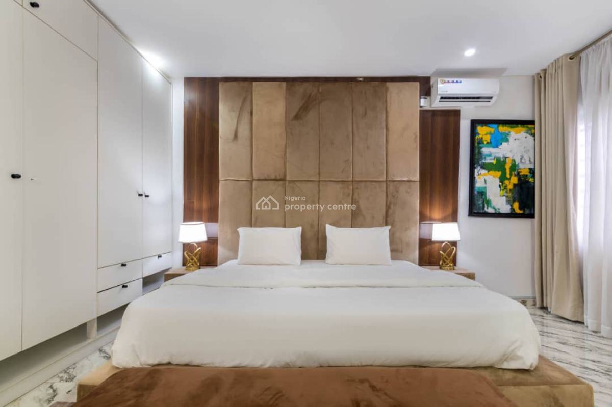 Luxury 3 Bedroom Self Compound with Private Cinema, Ps5, Snooker B, Lekki Phase 1, Lekki, Lagos, Flat / Apartment Short Let