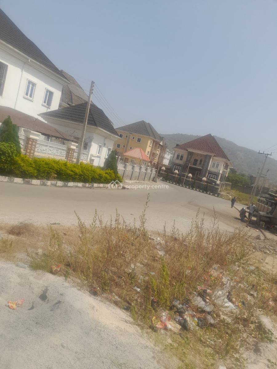 Liveable and Buildable Land of 600sqm on a Tarred Road, Fo1 Layout, Kubwa, Abuja, Residential Land for Sale