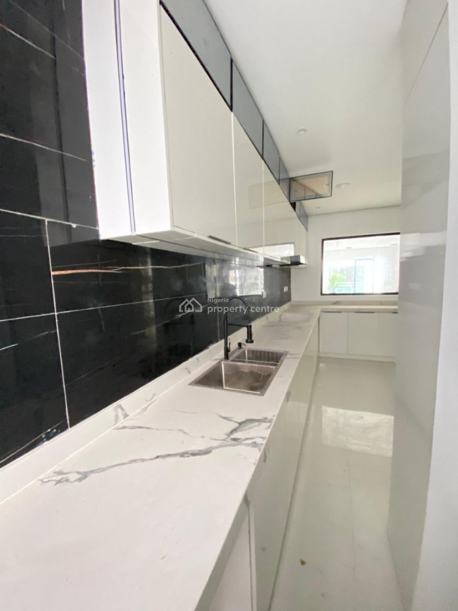 a Beautiful Well Spaced Luxury Penthouse, Elegushi, Ikate, Lekki, Lagos, Flat / Apartment for Sale