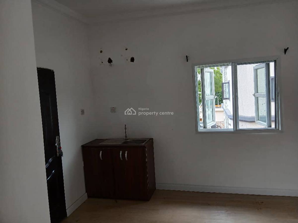 a Room Self Contain  (upstair), Inside Eleganza Gardens Estate, Vgc, Lekki, Lagos, Self Contain (single Rooms) for Rent