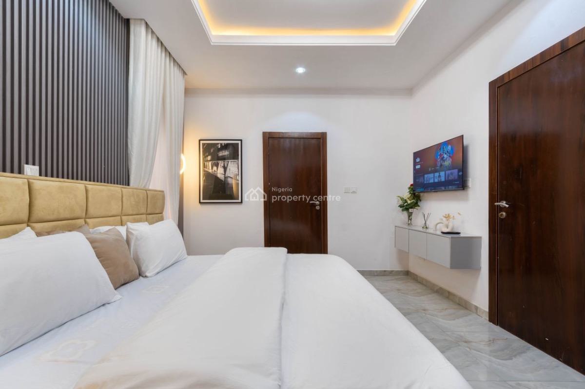 You Will Love Our 2 Bedroom Apartment with Football Table, Swimming Po, Lekki Phase 1, Lekki, Lagos, Flat / Apartment Short Let