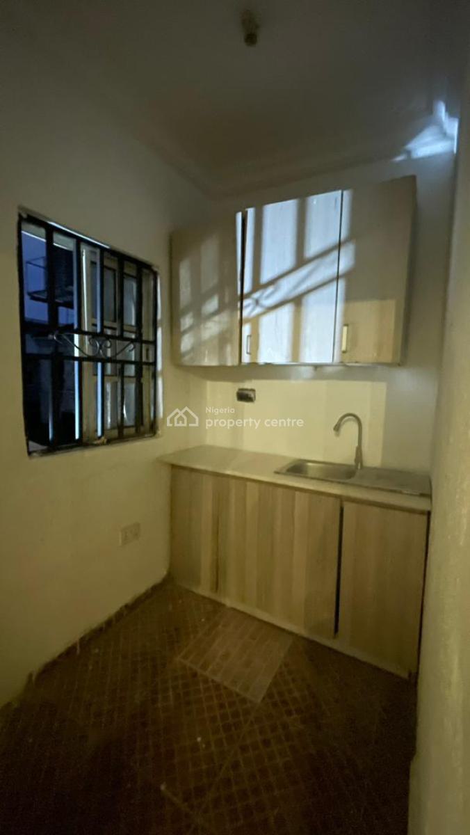 Self-contain Apartment, Lekki Phase 1, Lekki, Lagos, Self Contain (single Rooms) for Rent
