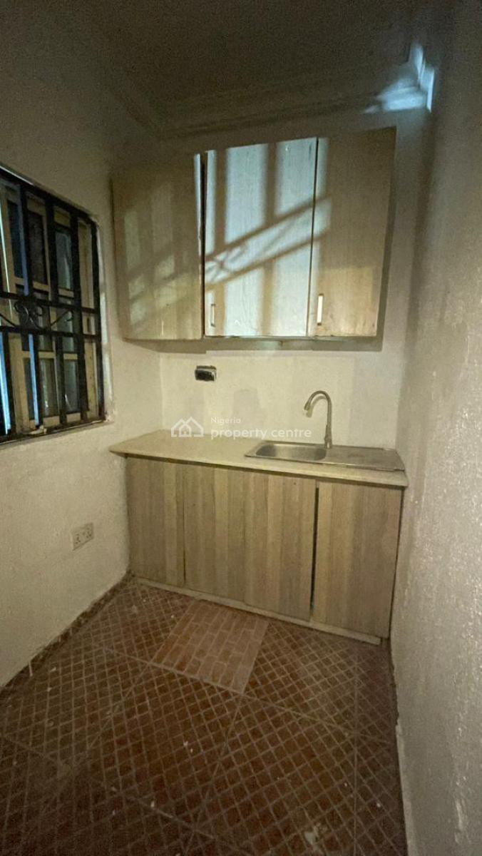 Self-contain Apartment, Lekki Phase 1, Lekki, Lagos, Self Contain (single Rooms) for Rent