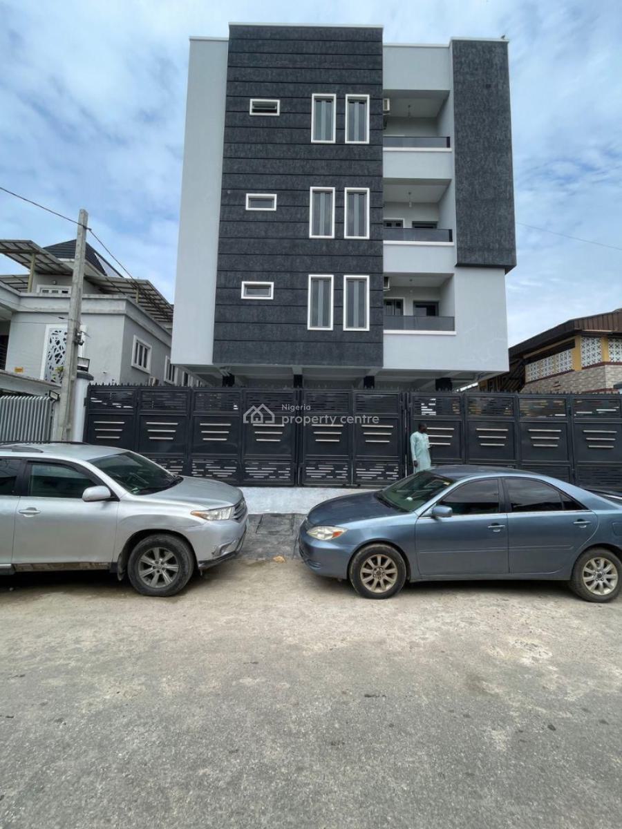 Beautifully Built 3 Bedroom Apartment, Yaba, Lagos, Flat / Apartment for Sale