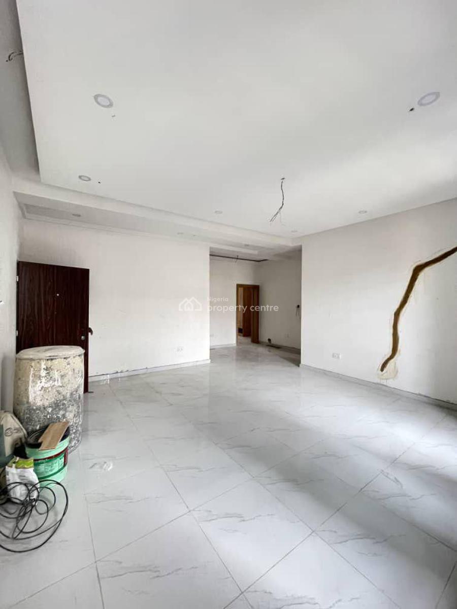 Beautifully Built 3 Bedroom Apartment, Yaba, Lagos, Flat / Apartment for Sale