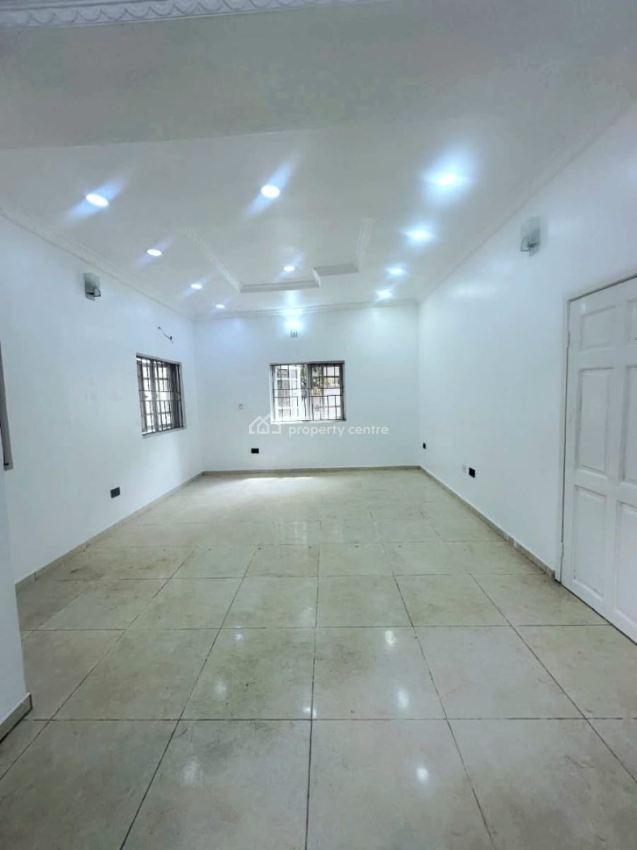 Spacious 2-bedroom Apartment, Lekki Phase 1, Lekki, Lagos, Flat / Apartment for Rent