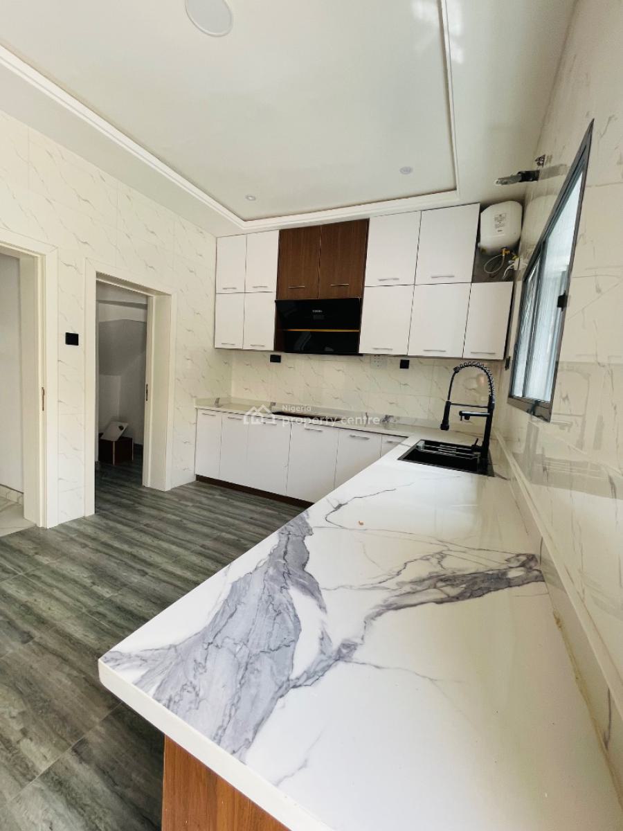 Alluring 4 Bedroom Semi Detached Duplex with Bq, Surulere, Lagos, Semi-detached Duplex for Sale