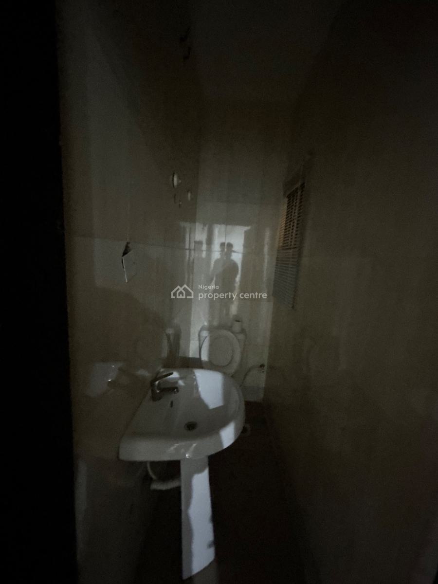 Very Spacious 5 Bedroom Terrace Duplex, Boudillion Court Estate, Lekki, Lagos, Terraced Duplex for Sale