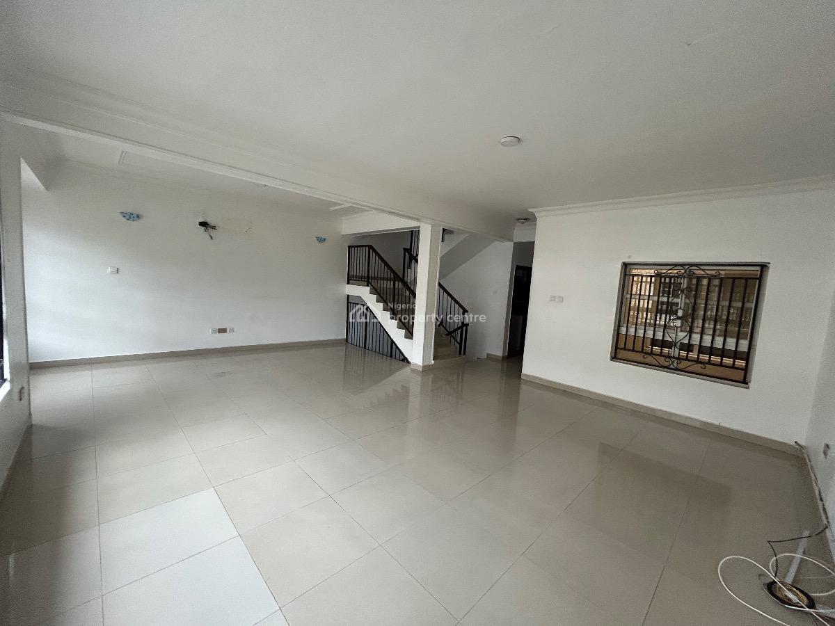 Very Spacious 5 Bedroom Terrace Duplex, Boudillion Court Estate, Lekki, Lagos, Terraced Duplex for Sale