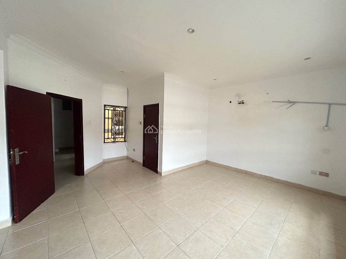 Very Spacious 5 Bedroom Terrace Duplex, Boudillion Court Estate, Lekki, Lagos, Terraced Duplex for Sale