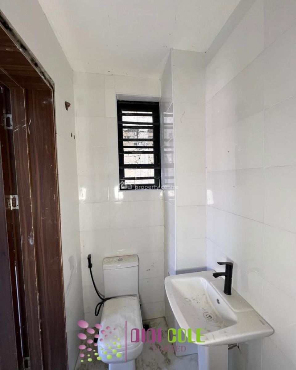 2 Bedroom Flat, Ologolo, Lekki, Lagos, Flat / Apartment for Sale