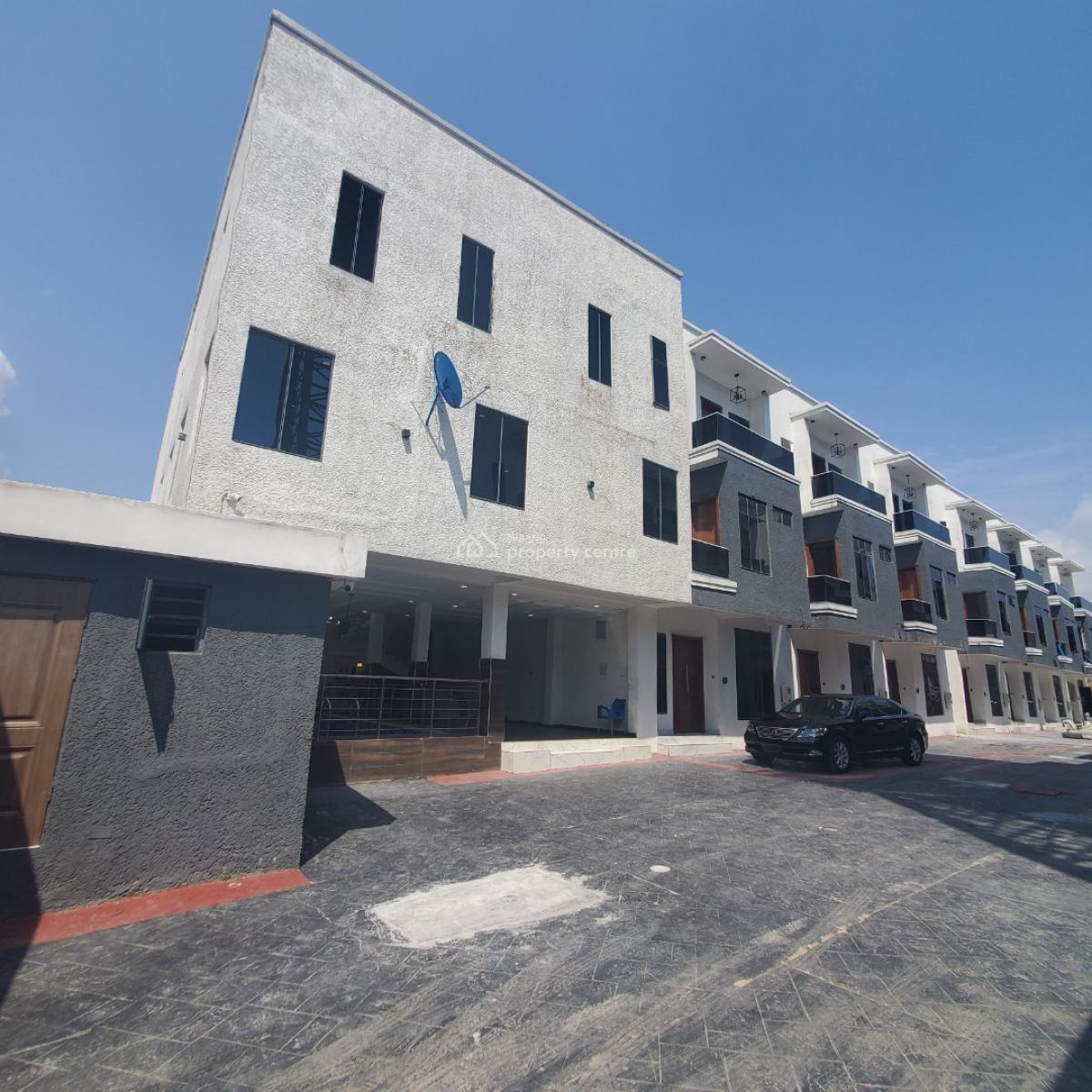 Lovely 4bedroom Terrace Duplex with  a Gym,bq,pool in a Secured Estate, Chevron, Lekki, Lagos, House for Sale