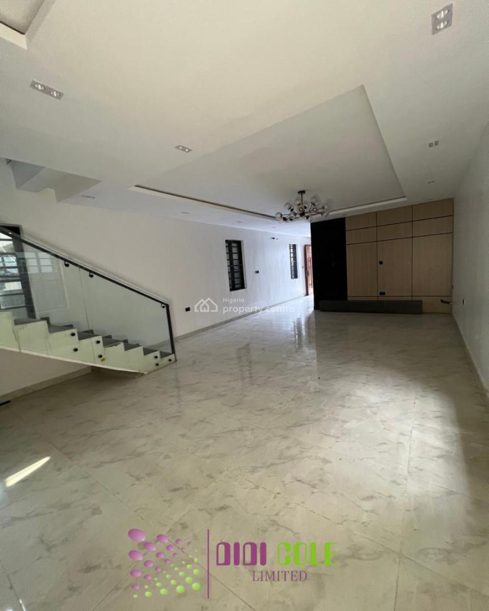 5 Bedroom Fully Detached Duplex with Bq, Ologolo, Lekki, Lagos, Detached Duplex for Sale