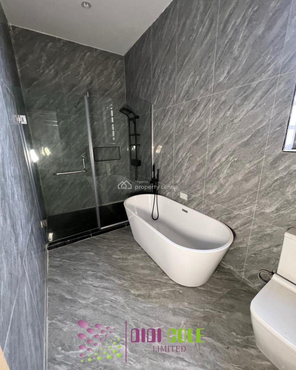 5 Bedroom Fully Detached Duplex with Bq, Ologolo, Lekki, Lagos, Detached Duplex for Sale