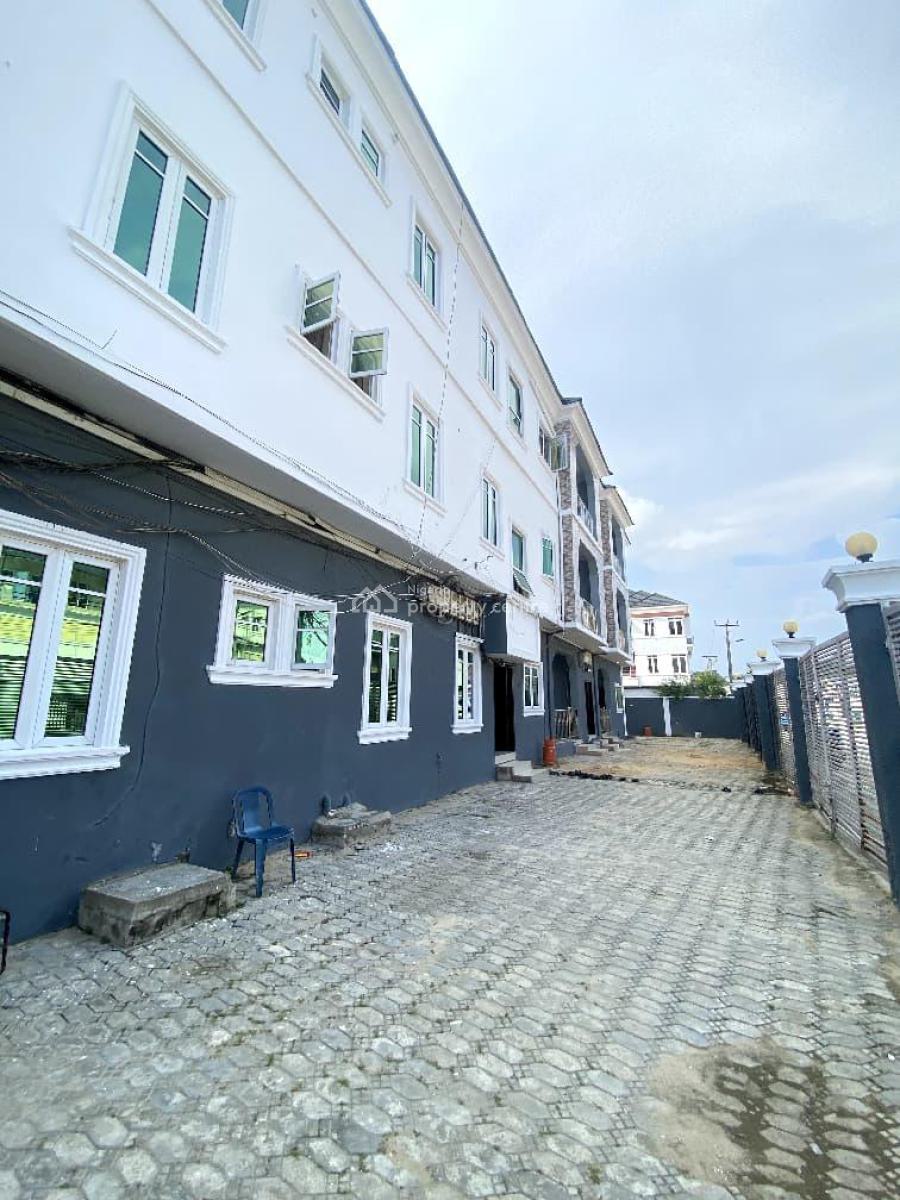 3 Bedroom Apartment, Ikota, Lekki, Lagos, Flat / Apartment for Rent