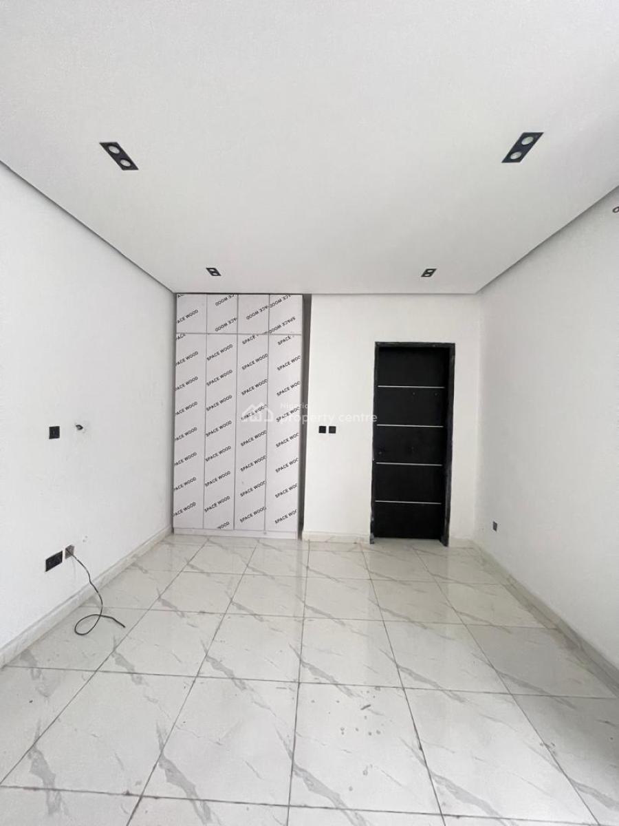 2 Bedroom Apartment, Ologolo, Lekki, Lagos, Flat / Apartment for Sale