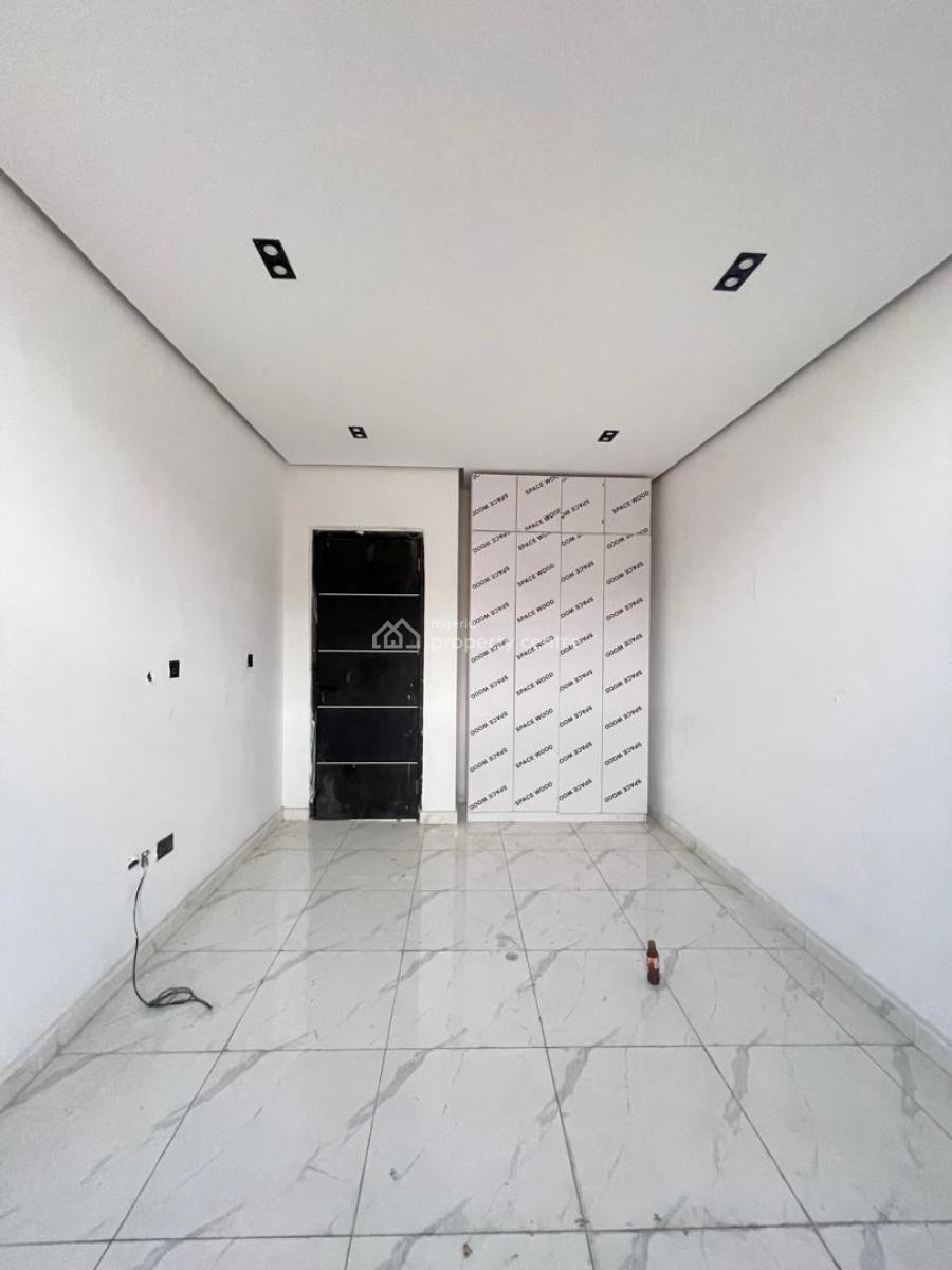 2 Bedroom Apartment, Ologolo, Lekki, Lagos, Flat / Apartment for Sale