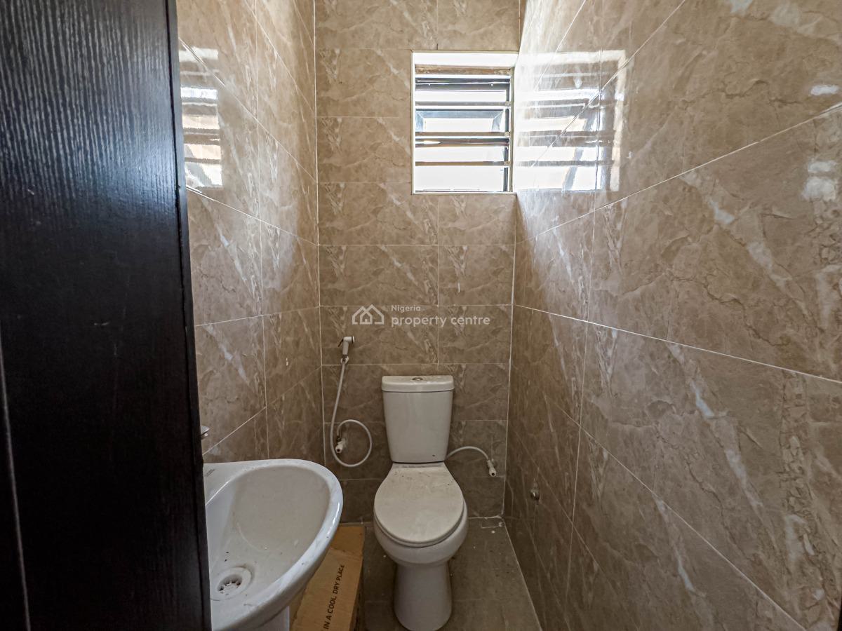 Cozy 3 Bedroom Terrace House, Avon Estate, Orchid Road, Lekki, Lagos, Terraced Duplex for Rent