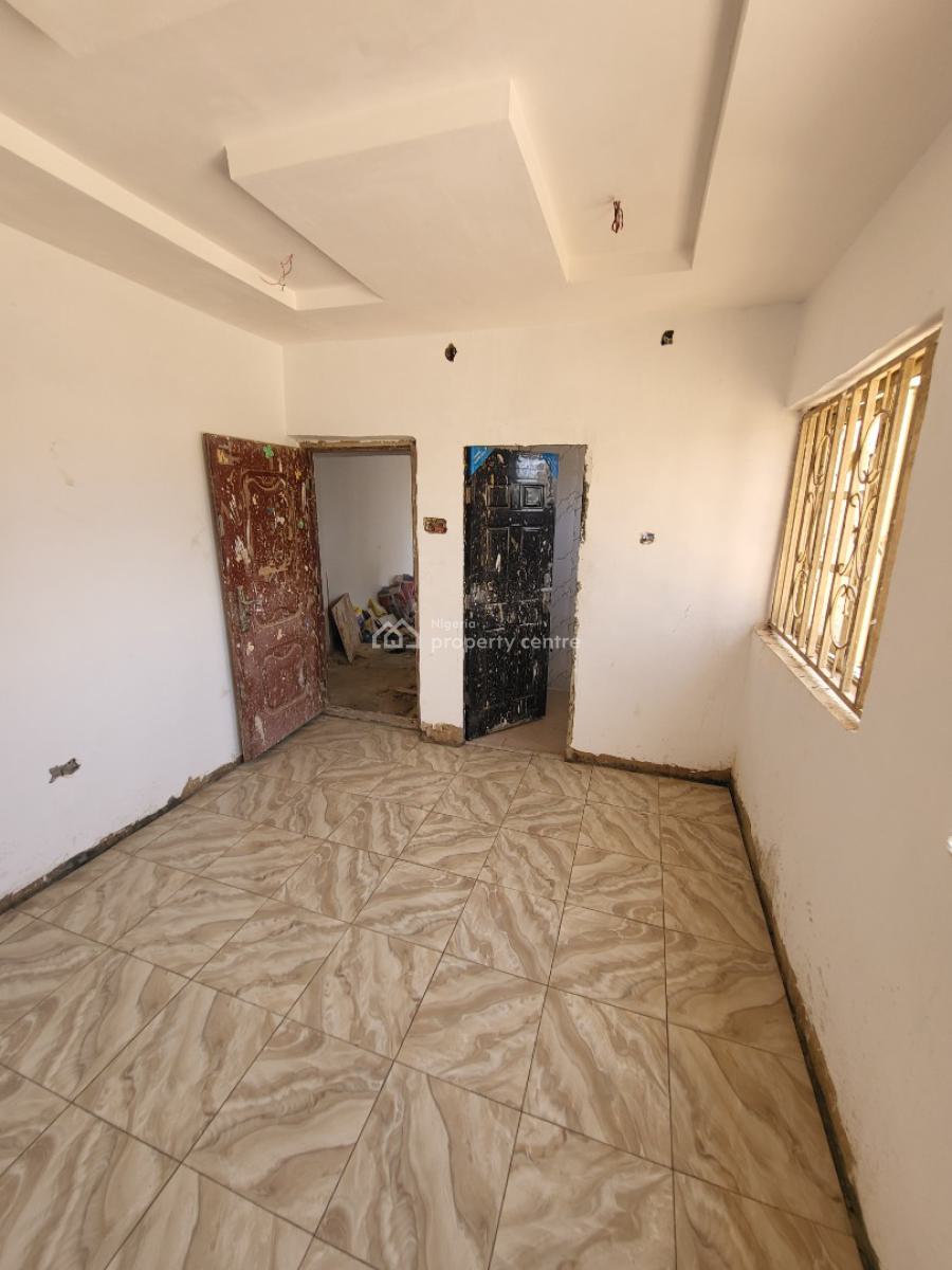 a Nicely Built 2 Bedroom, City College By Mtn Mast, Karu, Abuja, Flat / Apartment for Rent