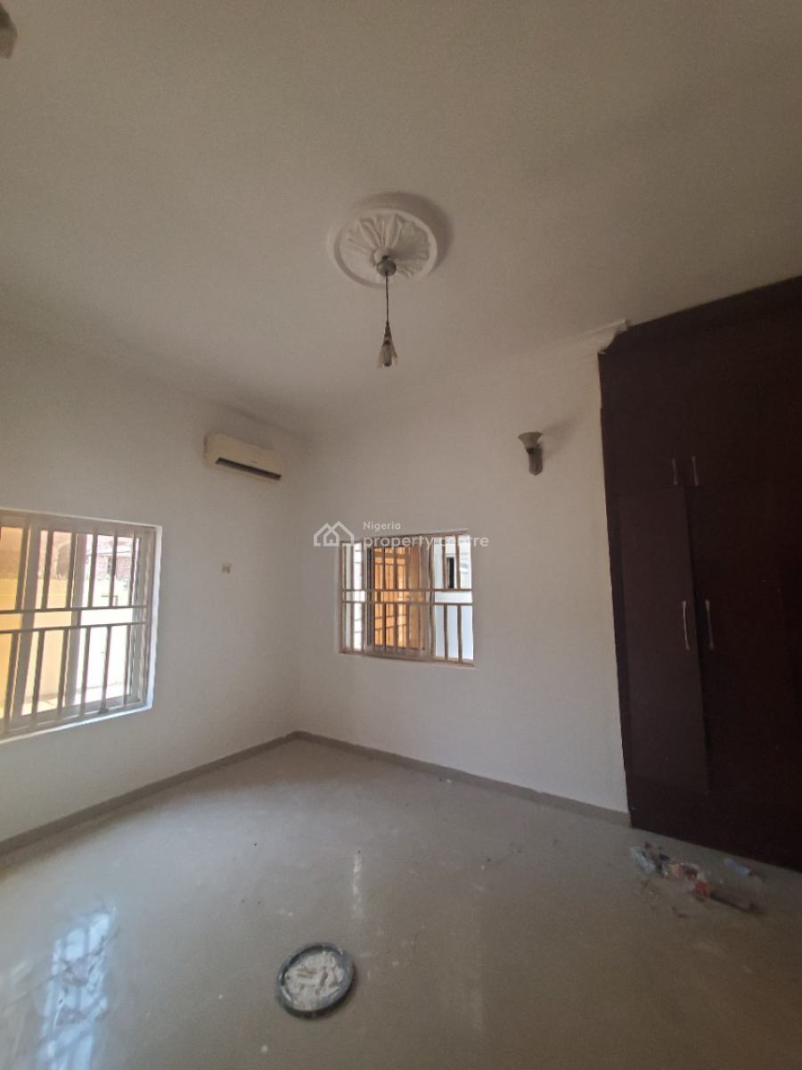 Massive 3 Bedroom Flat on The Ground Floor, By American International School, Durumi, Abuja, Flat / Apartment for Rent