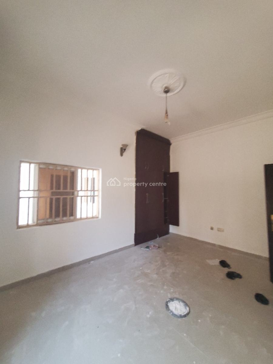 Massive 3 Bedroom Flat on The Ground Floor, By American International School, Durumi, Abuja, Flat / Apartment for Rent