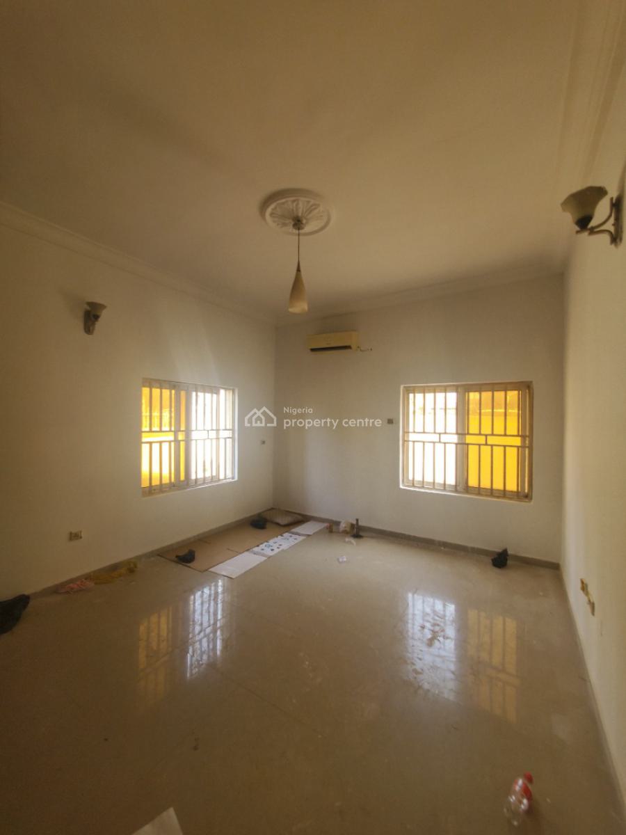 Massive 3 Bedroom Flat on The Ground Floor, By American International School, Durumi, Abuja, Flat / Apartment for Rent