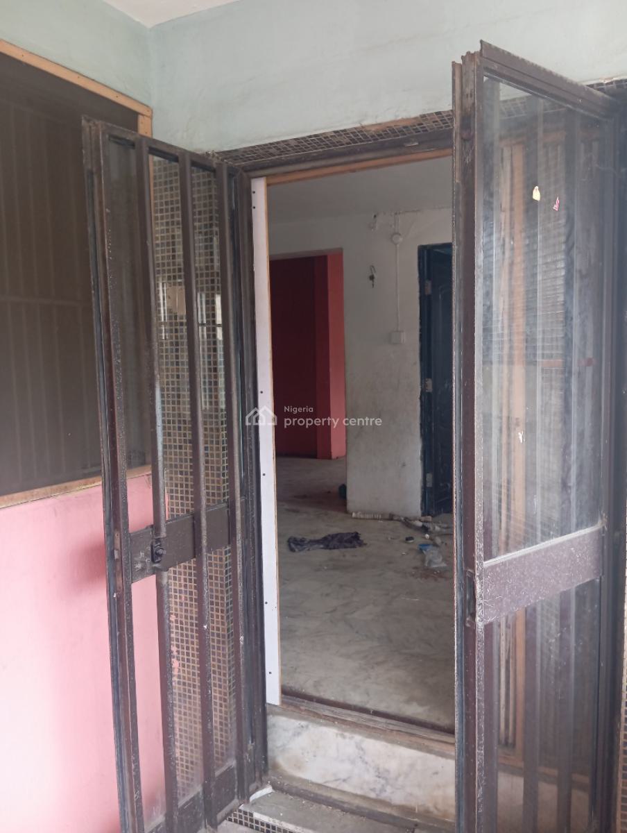 Spacious Bedroom Ensuite, Adetola Street, Aguda, Surulere, Lagos, Flat / Apartment for Rent