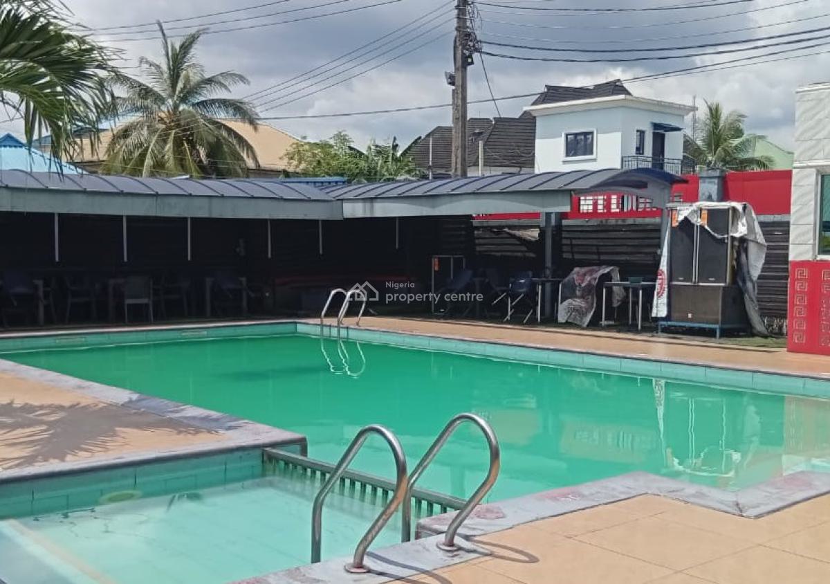 Functional Lounge and Sit Out Bar, Osongama Estate, Uyo, Akwa Ibom, Restaurant / Bar for Sale