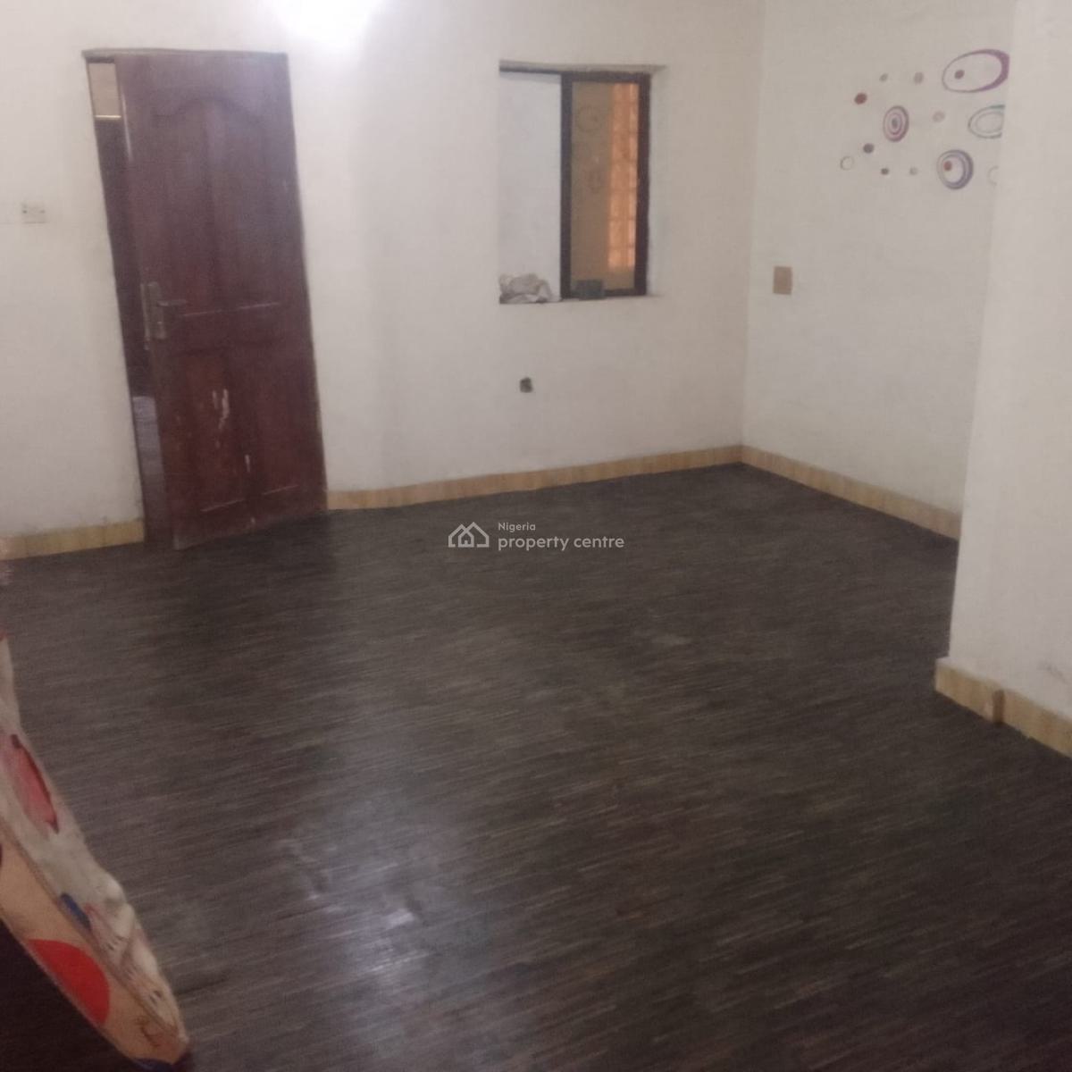 Spacious 3 Bedroom Flat on The Ground Floor, Osapa, Lekki, Lagos, Flat / Apartment for Rent